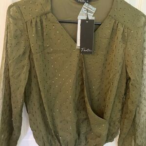 Fratini NWT Olive Green shimmer Women's Top S